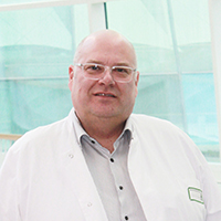 Chefarzt Dr. med. Tobias Knieß 