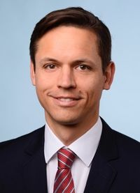 Oberarzt PD Dr. med. Christian Bauer 