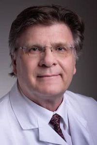Abteilungsdirektor Univ.-Prof. Dr. med. dent. Ulrich Lotzmann 