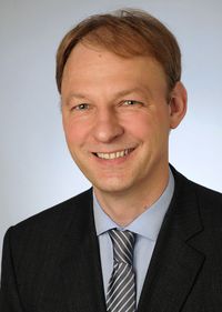 Stellv. Klinikdirektor, Leitender Oberarzt Prof. Dr. med. Wolfgang Pfützner 