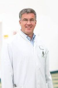 Chief Medical Officer und Generalbevollmächtigter Prof. Dr. med. Bernd Griewing 