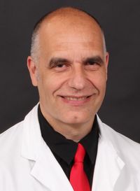 Leitender Oberarzt Prof. Dr. med. Leopold Eberhart M.A.