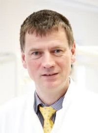 Klinikdirektor Univ.-Prof. Dr. med. dent. Bernd Wöstmann 